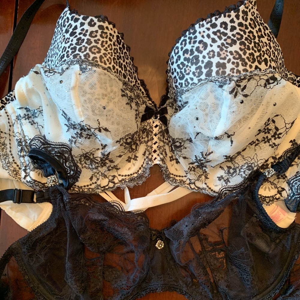 Victoria’s Secret bras and Felina NEW. SET
